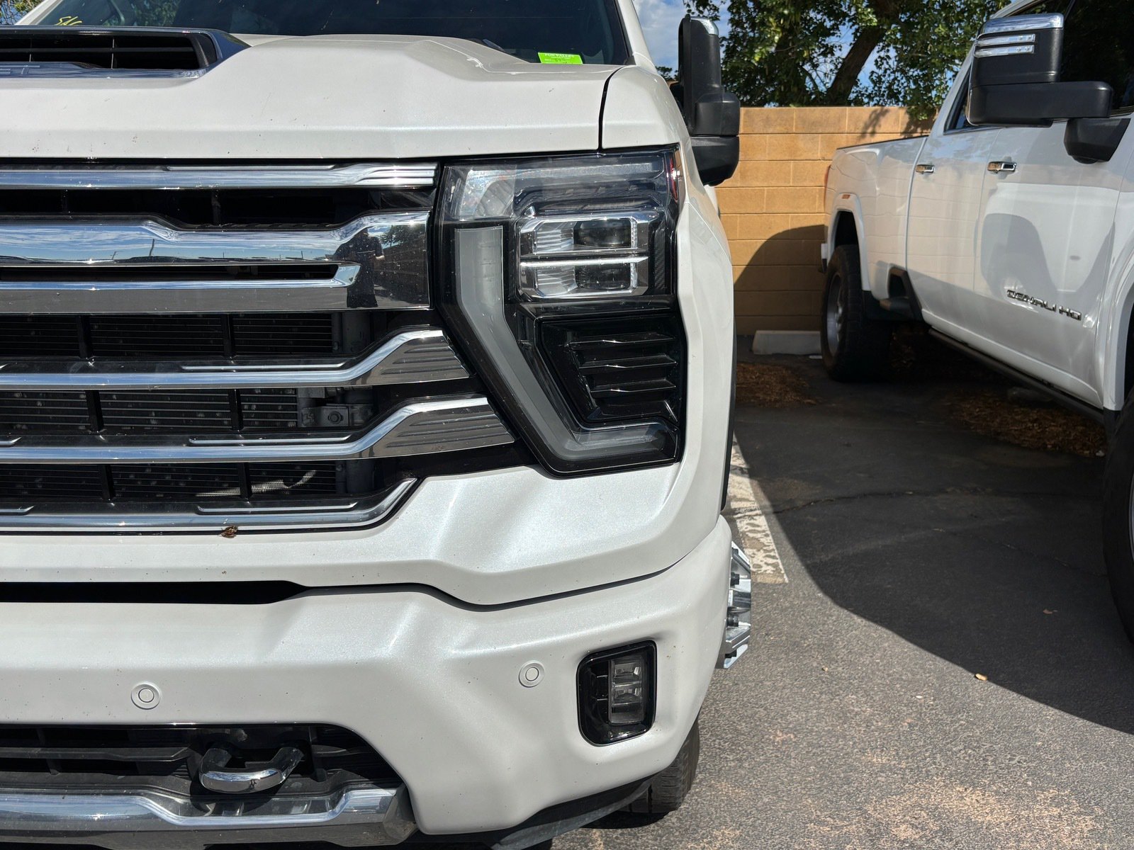 Used 2024 Chevrolet Silverado 3500 High Country w/ High Country Premium Package AWD/4WD image 8