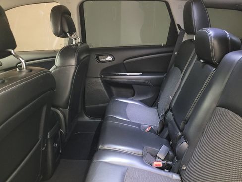 Used 2017 Dodge Journey Crossroad FWD image 18