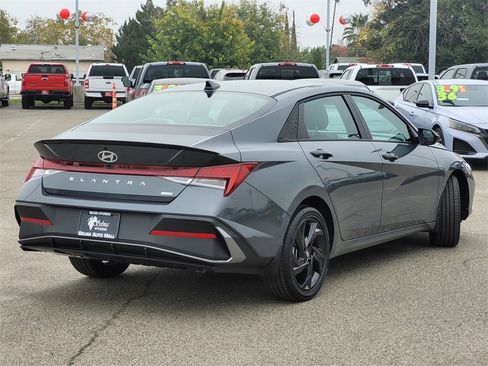 New 2026 Hyundai Elantra Sport image 4