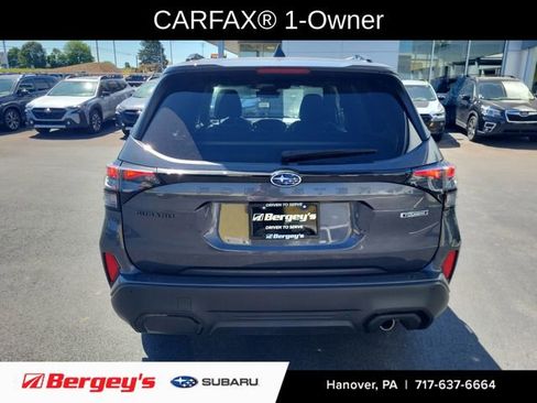 Used 2025 Subaru Forester Touring w/ Popular Package - Touring AWD/4WD image 3