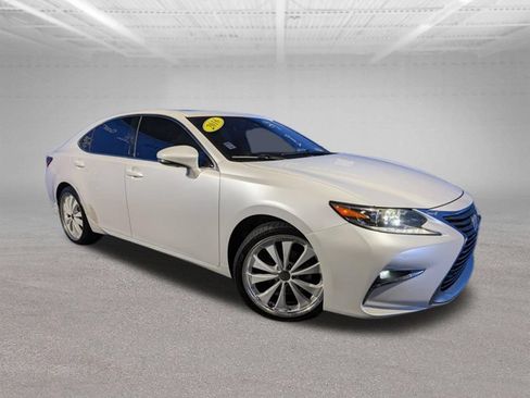 Used 2016 Lexus ES 350 w/ Premium Package w/Wood Trim FWD image 3