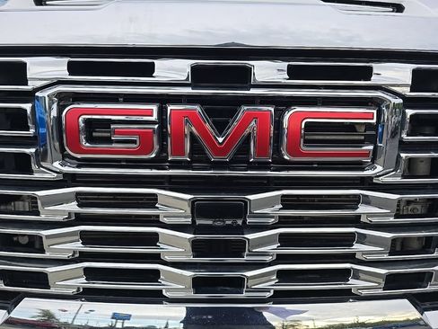 Used 2025 GMC Sierra 3500 Denali AWD/4WD image 35