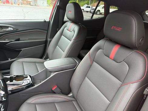 New 2026 Chevrolet Trax RS FWD image 10