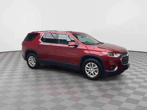 Certified 2021 Chevrolet Traverse LT w/ LPO, Floor Liner Package AWD/4WD image 41