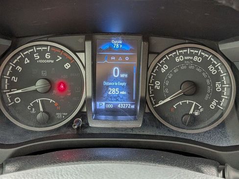 Used 2023 Toyota Tacoma TRD Off-Road AWD/4WD image 16
