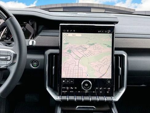 New 2026 GMC Acadia Denali w/ Super Cruise Package image 8