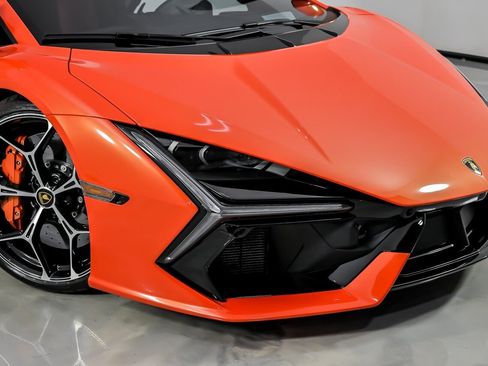 Used 2024 Lamborghini Revuelto AWD/4WD image 4