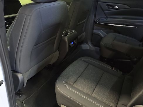 New 2026 Chevrolet Traverse LT image 30