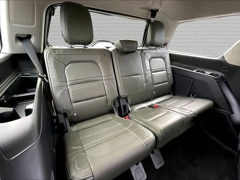Used 2022 Lincoln Navigator Black Label AWD/4WD image 15