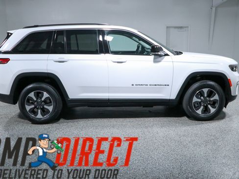 Used 2022 Jeep Grand Cherokee Limited 4xe AWD/4WD image 6