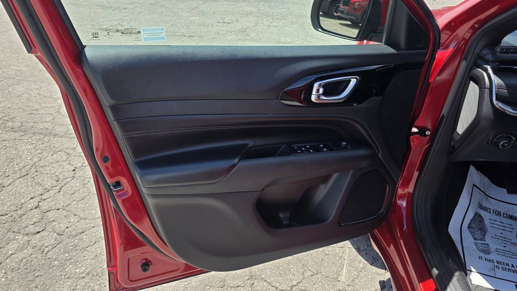 Used 2022 Jeep Compass Limited AWD/4WD image 14