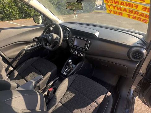 Used 2021 Nissan Kicks S image 25