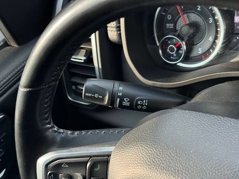 Used 2022 RAM 1500 Laramie AWD/4WD image 33