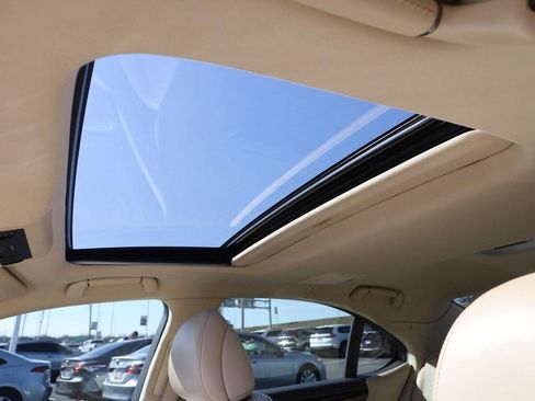 Used 2013 Lexus LS 460 w/ Comfort Pkg image 8