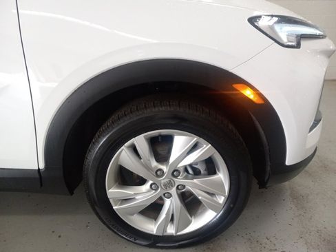 Used 2025 Buick Encore GX Preferred AWD/4WD image 3