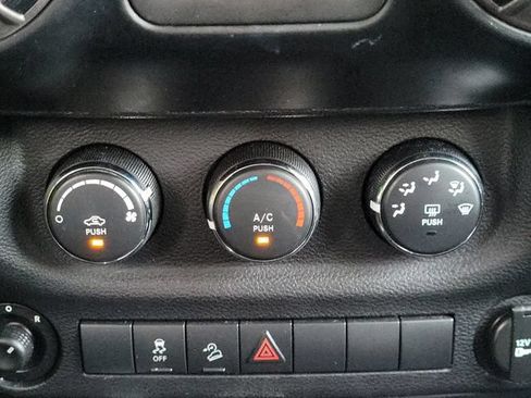 Used 2011 Jeep Wrangler Unlimited Sport AWD/4WD image 20