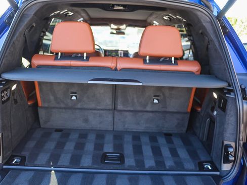 Used 2025 BMW X7 M60i image 25