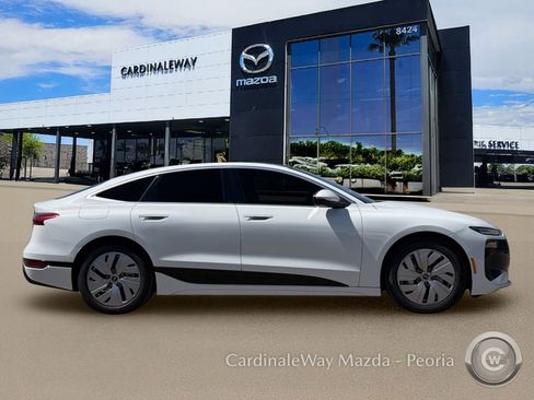 Used 2025 Audi A6 e-tron Premium w/ Ultra Package RWD image 10