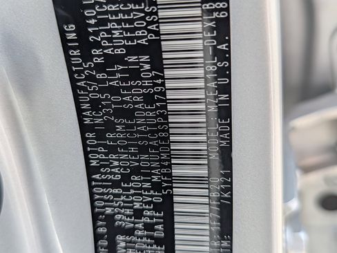 Used 2025 Toyota Corolla LE image 22