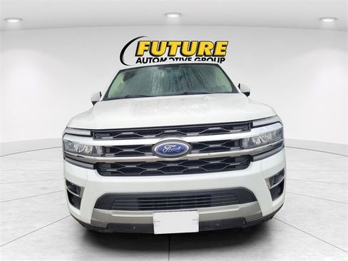 Used 2024 Ford Expedition Max Limited image 2