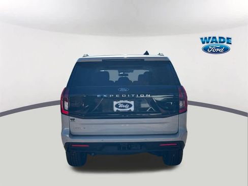 New 2025 Ford Expedition Active image 6