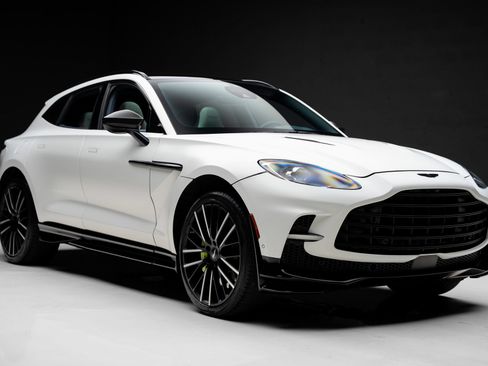 Used 2023 Aston Martin DBX 707 AWD/4WD image 91