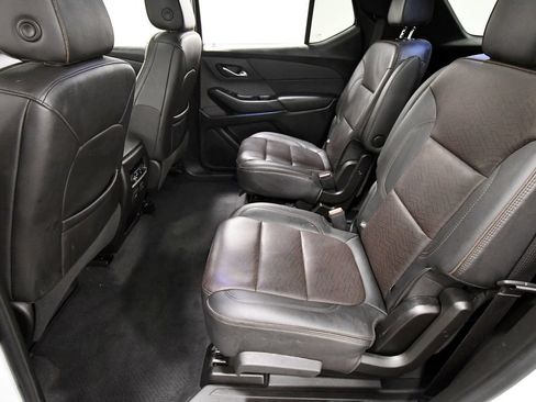 Used 2023 Chevrolet Traverse High Country AWD/4WD image 15