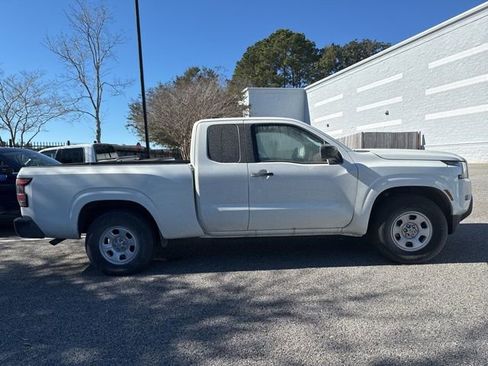 Used 2024 Nissan Frontier S w/ S Utility Package image 10