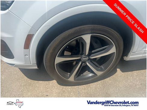 Used 2019 Audi Q7 3.0T Prestige w/ Prestige Package AWD/4WD image 2