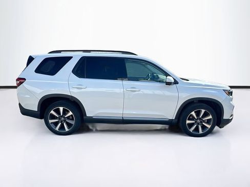 Used 2023 Honda Pilot Elite image 10