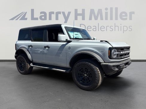 New 2026 Ford Bronco Outer Banks w/ Sasquatch Package image 7