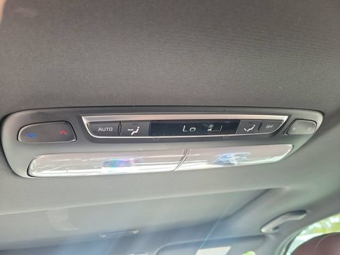 Used 2025 Kia Telluride SX FWD image 13