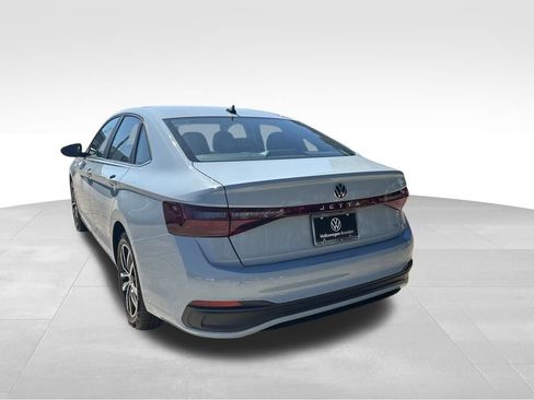 New 2026 Volkswagen Jetta SE image 6