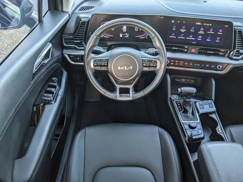 Certified 2023 Kia Sportage EX image 13