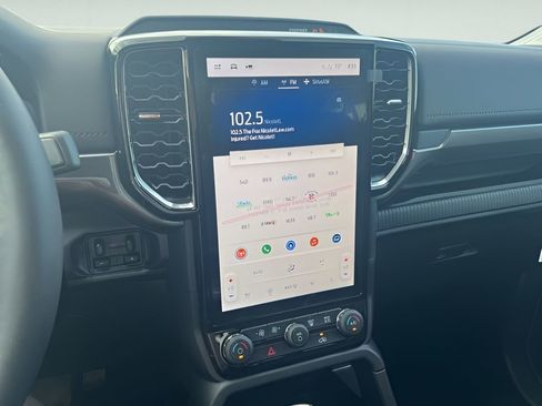 New 2025 Ford Ranger Lariat w/ FX4 Off-Road Package image 27