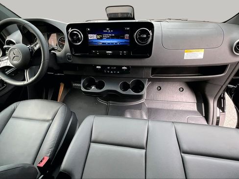 New 2026 Mercedes-Benz Sprinter 2500 image 7