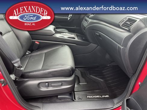 Used 2025 Honda Ridgeline RTL image 16