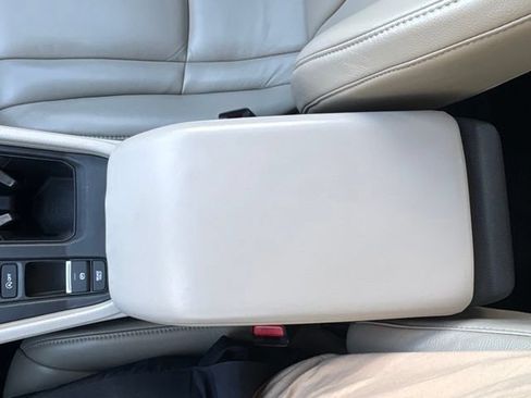 Used 2024 Honda Accord EX image 19