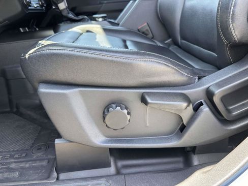 Used 2025 Ford Bronco Badlands AWD/4WD image 10