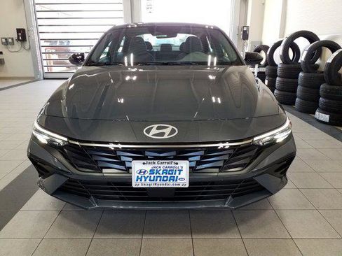 New 2026 Hyundai Elantra SEL Sport image 19