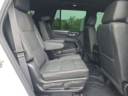 Used 2022 Chevrolet Tahoe RST w/ Luxury Package AWD/4WD image 15