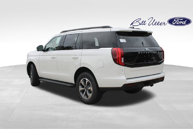 New 2027 Ford Expedition Active RWD image 4