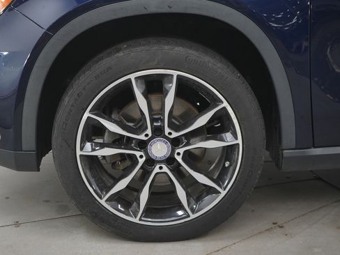 Used 2017 Mercedes-Benz GLA 250 4MATIC image 25