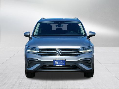 Certified 2023 Volkswagen Tiguan SE w/ Panoramic Sunroof Package image 2