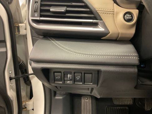 Used 2024 Subaru Outback Limited AWD/4WD image 14