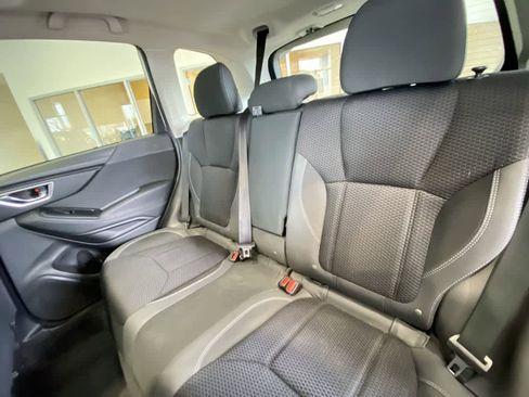 Used 2022 Subaru Forester Premium AWD/4WD image 25