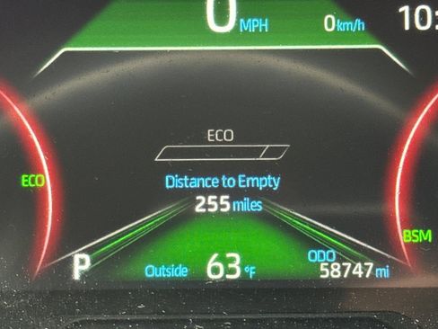 Used 2024 Toyota RAV4 XLE FWD image 27