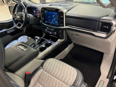 Used 2022 Ford F150 Limited image 15