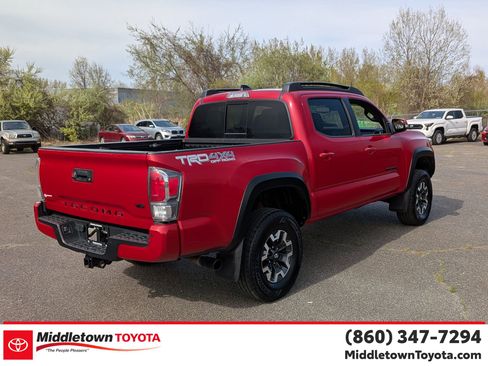 Certified 2021 Toyota Tacoma TRD Off-Road w/ TRD Premium Off Road Package AWD/4WD image 3