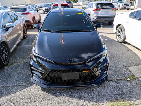 Used 2025 Toyota Corolla SE FWD image 5